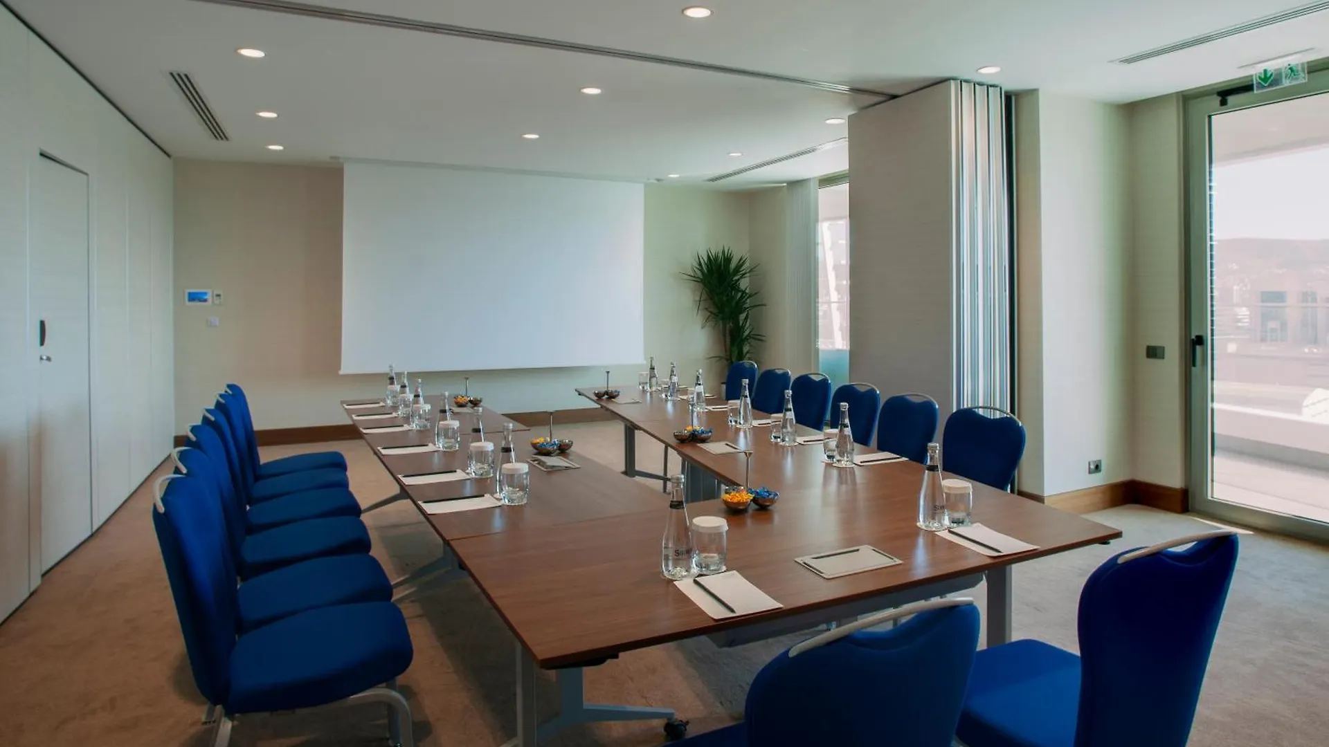 Four Points By Sheraton İzmir 4*,  Türkiye