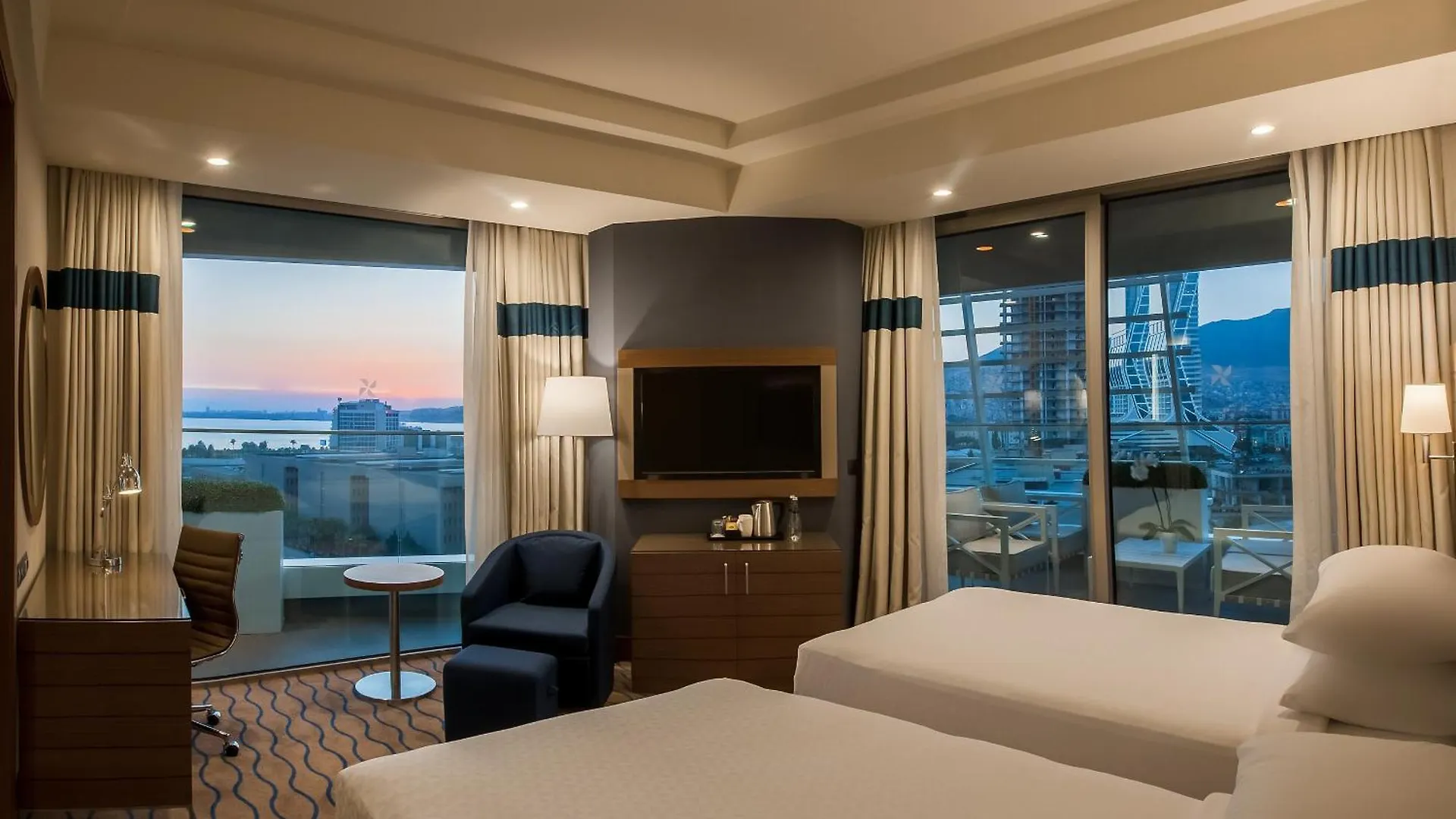 Four Points By Sheraton İzmir Otel