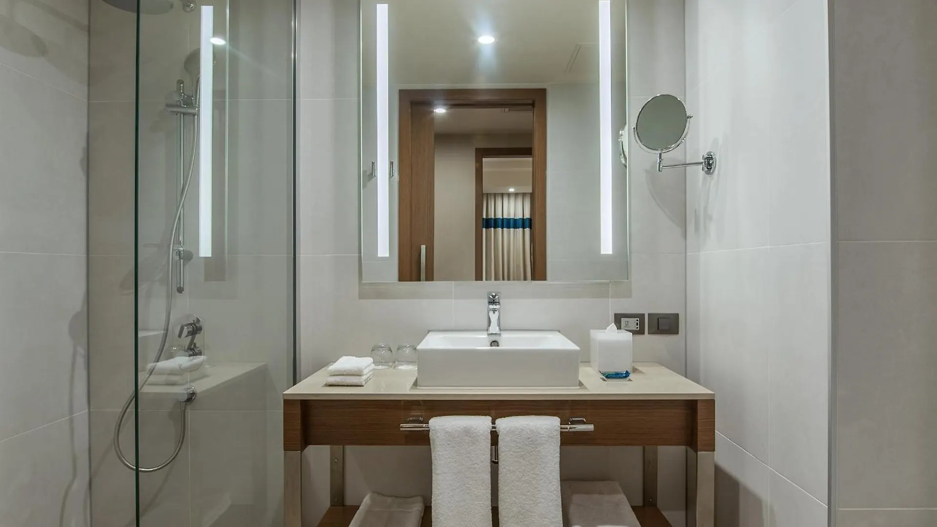 Four Points By Sheraton İzmir 4*,  Türkiye
